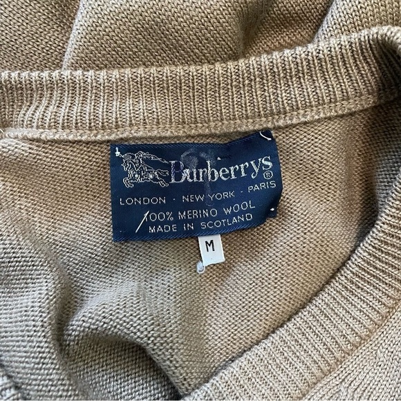 BURBERRYS Vintage 100% Merino Wool Camel Pullover V Neck Sweater Medium - Picture 6 of 7